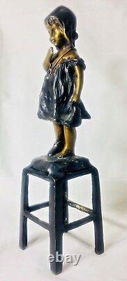 Statue Sculpture Ange une chaussure style Art Déco Style Art Nouveau Solid Bronze