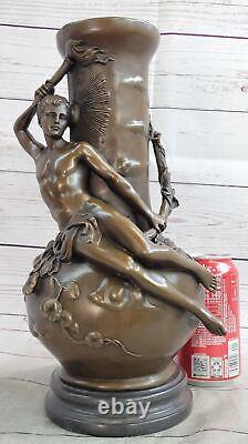 Style Art Nouveau / Deco Chair Nue Homme Bronze Masterpiece Détaillé Figurine