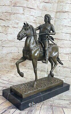 Style Art Nouveau Guerrier Equitation Cheval Militaire Trophée Bronze Sculpture