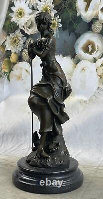 Style Art Nouveau Sexy Maiden'Holding' Rose Fleur En Jardin Bronze Statue