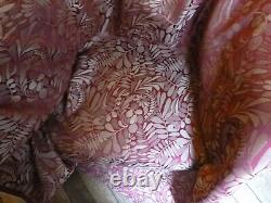 Tissu ameub. Damas bicolore, fond satin rouge style Art Nouveau Lelièvre L170x133