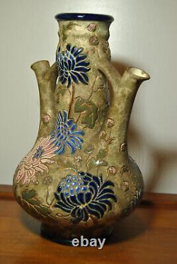 Vase Amphora Tchécoslovaquie en céramique faience émaillée de style art nouveau